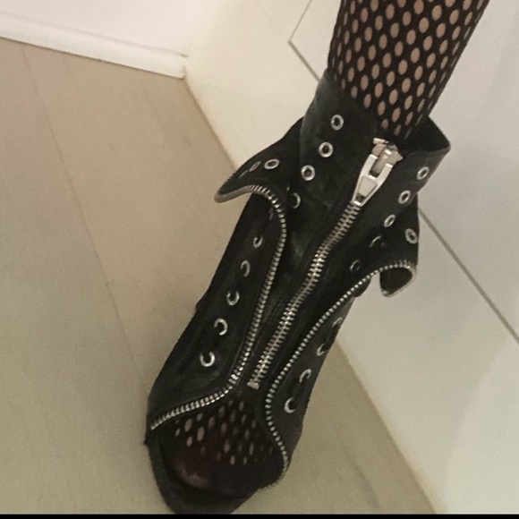 Alexander Wang open toe ankle boots - Picture 3 of 3